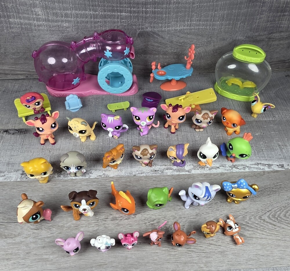 Littlest Pet Shop LPS Lot 29 Pets Plus Accessories Bundle Butterfly Cats Dog g78